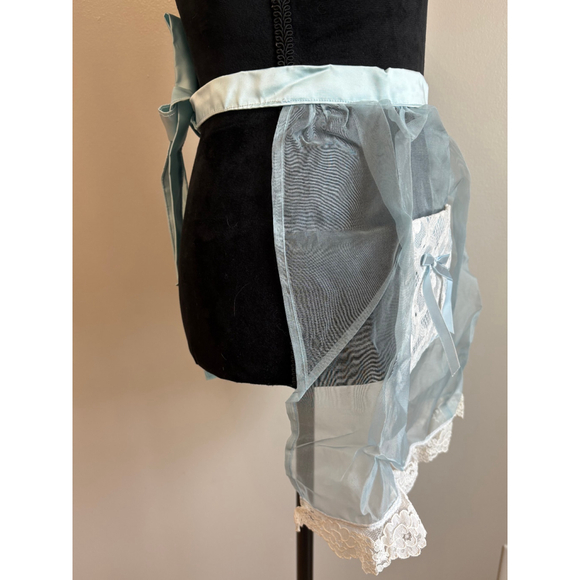 Vintage Baby Blue Hostess Apron - Picture 4 of 7